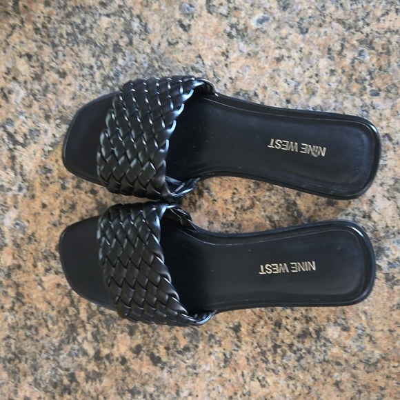 Womens Nine West Shoes - Size 8.5 - Picture 3 of 5